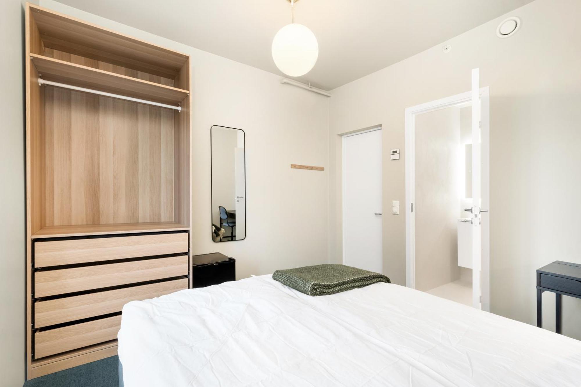 Central Guest House - Bedroom With Private Bathroom ستافانجر الغرفة الصورة