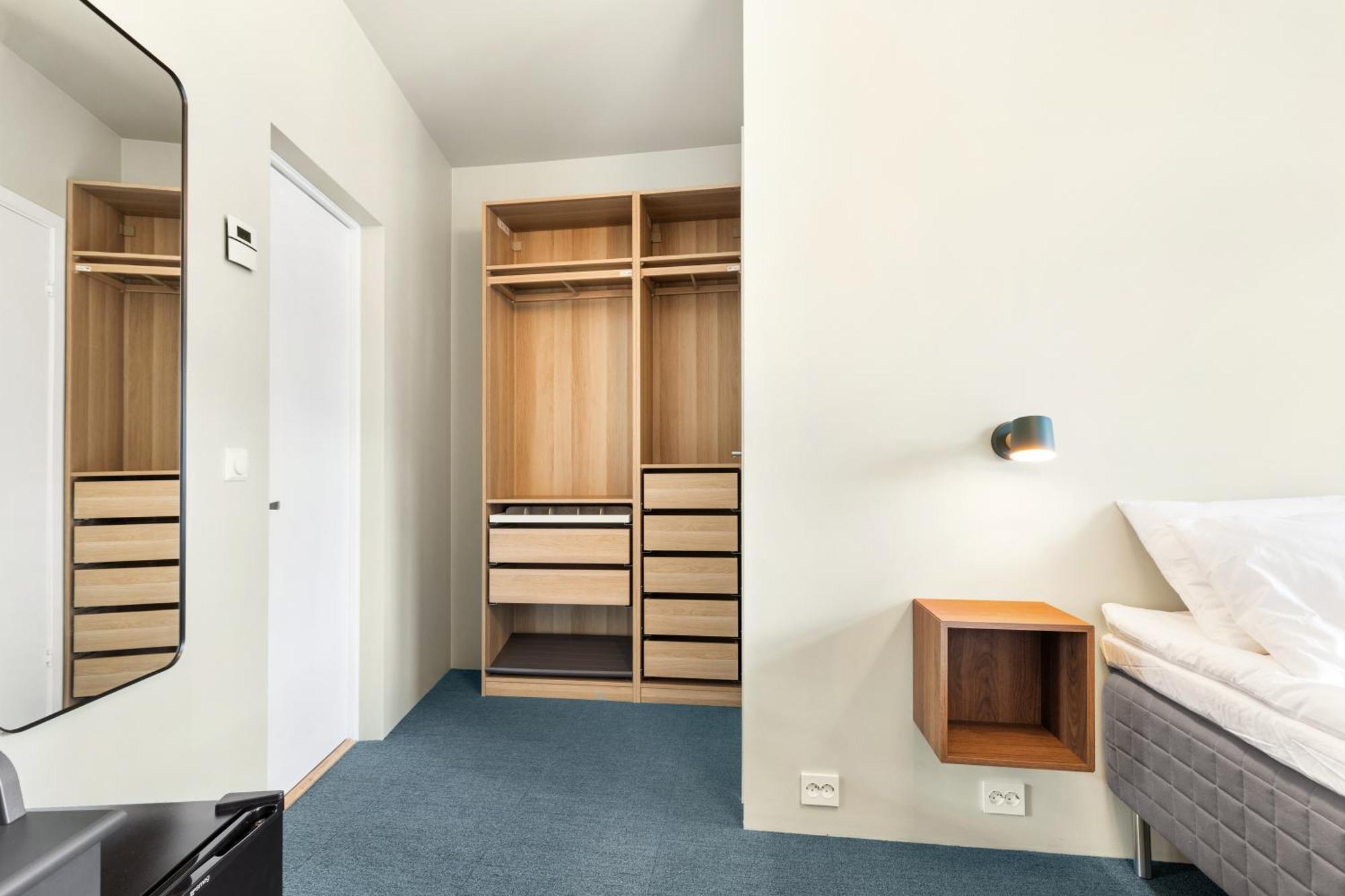 Central Guest House - Bedroom With Private Bathroom ستافانجر الغرفة الصورة